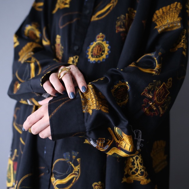 "LAUREN RALPH LAUREN" elegant scarf motif pattern XXX over silhouette shirt