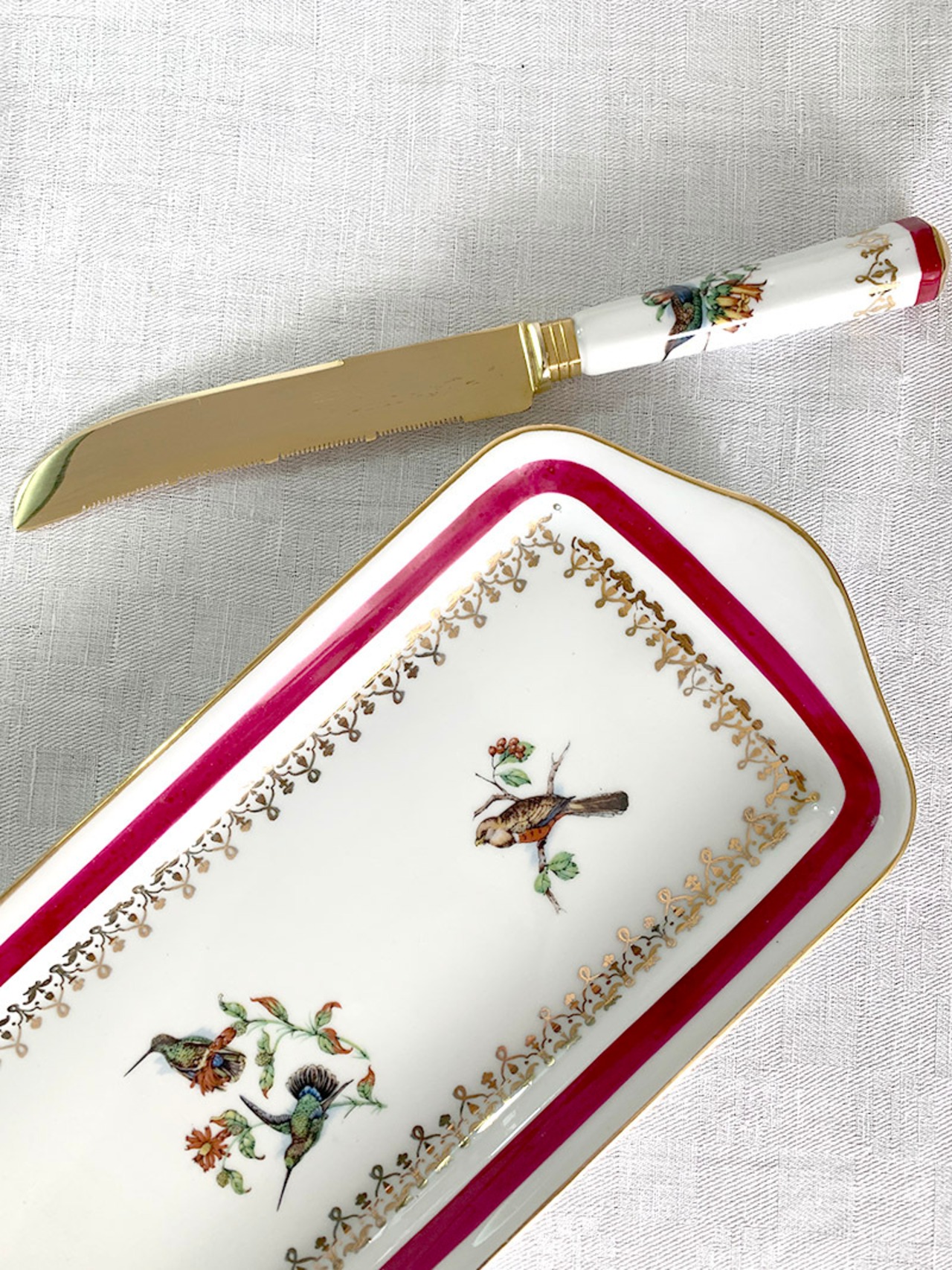 長皿ケーキプレート　ピリヴィッツ　鳥模様　ナイフ付き 12twca6