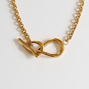 stainless loop necklace
