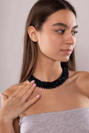 クリザ・シリャンカ 純ブラック（ウクライナ伝統手工芸・最高品質ビーズアクセサリー）