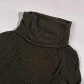 HaaT ハート タートルネック リブ ニット セーター 2/ダークカーキ系 レディース イッセイミヤケ