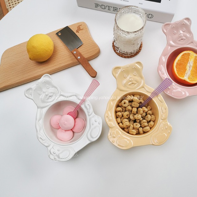 くまさん　かわいいクマ　デザートボウル 小皿　可愛らしくて使いやすい。食器