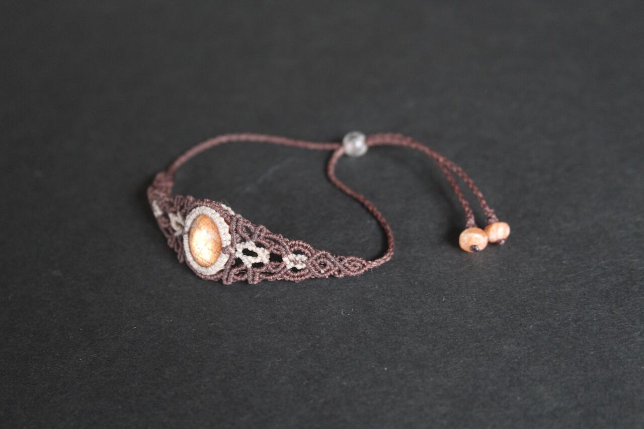 Sunstone micro macrame bracelet