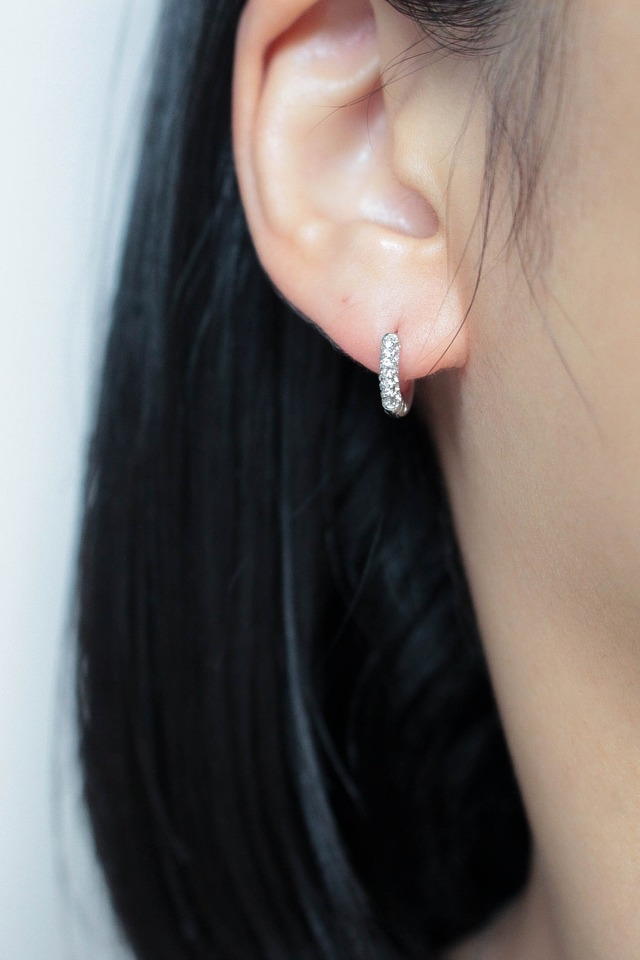 Mini Chubby Half Zircon Pierce