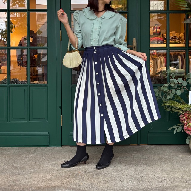 Vintage Pleated Skirt (Navy & White)