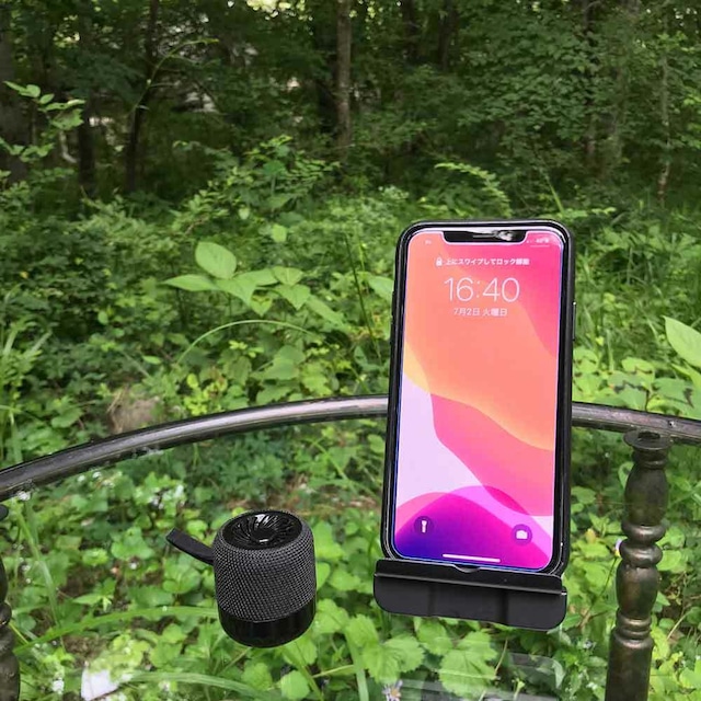 テレワークにも最適 Blutoothスピーカー Kiwi Q1 オニキスブラック ストロベリーレッド アッシュグレー ターコイズブルー ローズピンク 良品をご紹介します