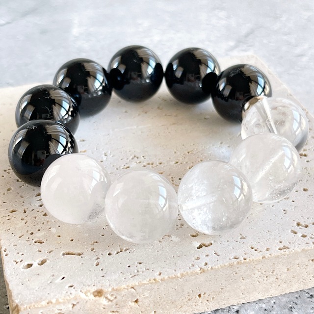 【受注製作】アイスクリスタル&モリオン18mm✧陰陽ブレスレット✧大玉ブレスレット✧グラデーションブレスレット✧天然石・パワーストーン・ジュエリー・邪気除け