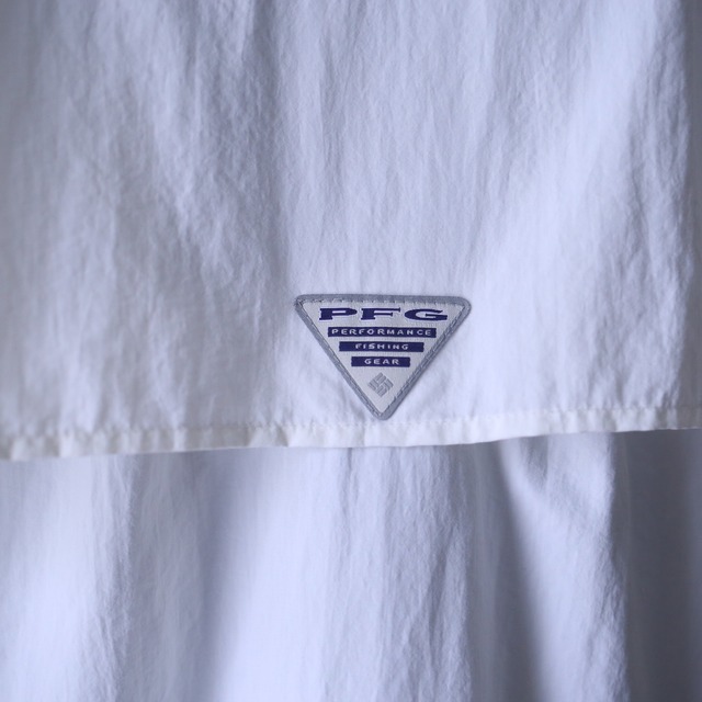 "Columbia" PFG over silhouette h/s shirt