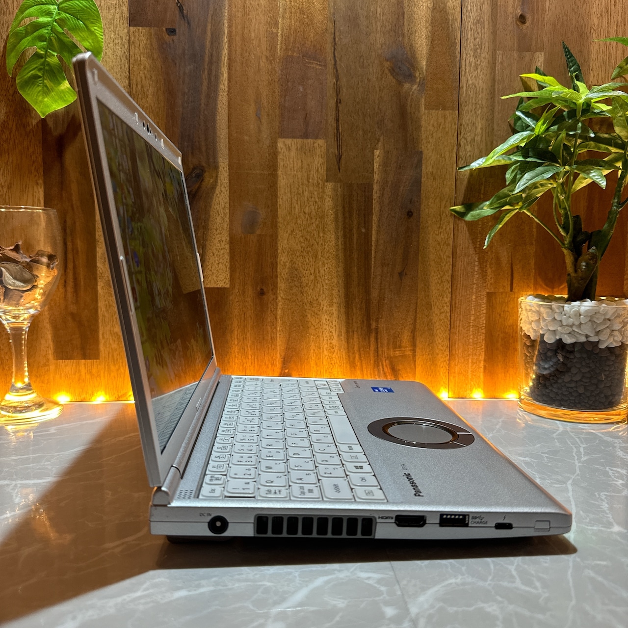 『上位モデル』Panasonic Let's note SV1 Core i5第11世代 メモリ16GB ノートパソコン