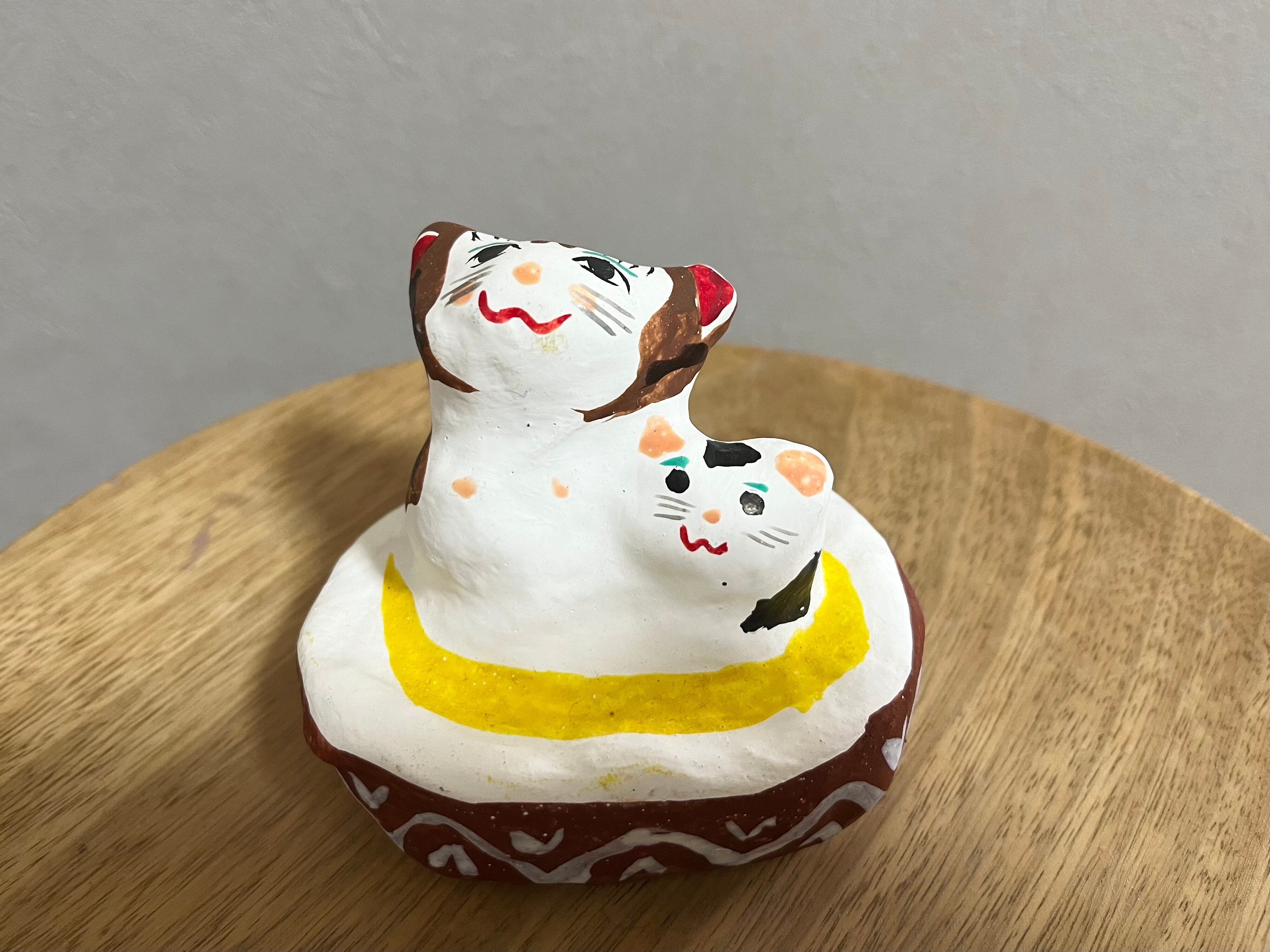 New!! 赤い椿の招き猫（2） | monokosu 須磨張り子