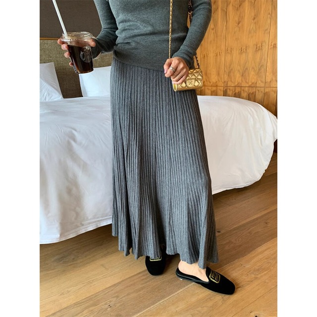 Knit pleats long skirt　B2212