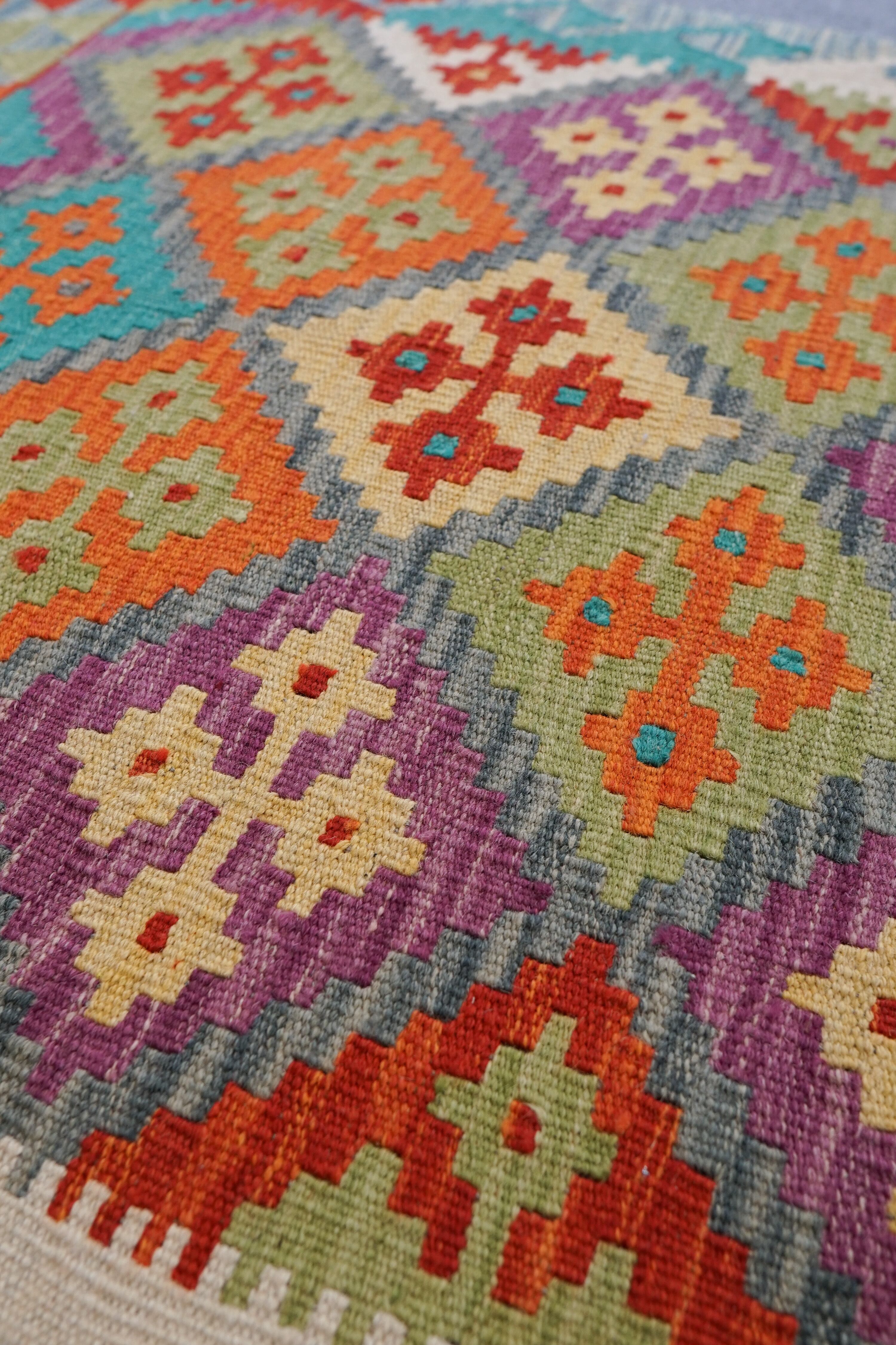 123×84cm【アフガニスタン手織りキリム】手織り絨毯 | Decorworks