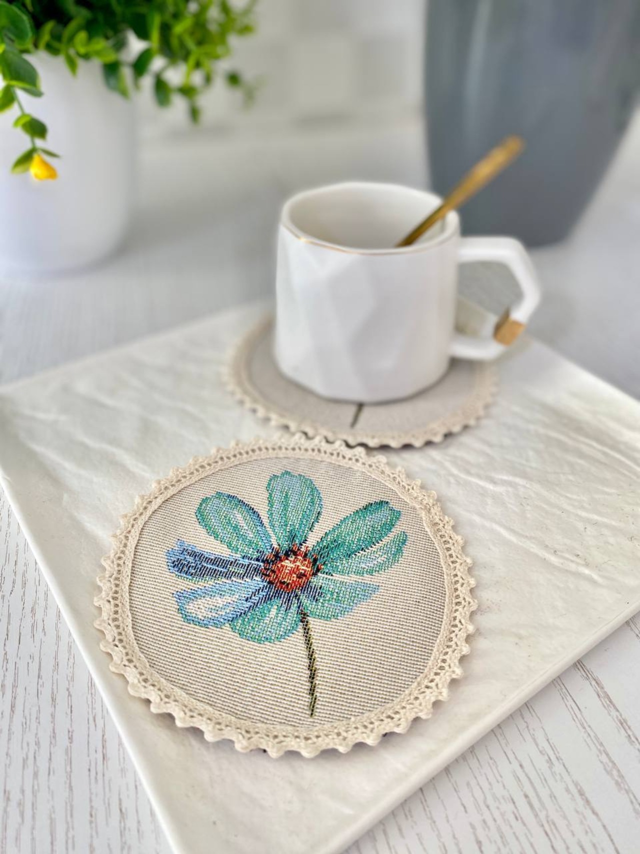 タペストリーラウンドコースター　花　 ウクライナ製 - 2