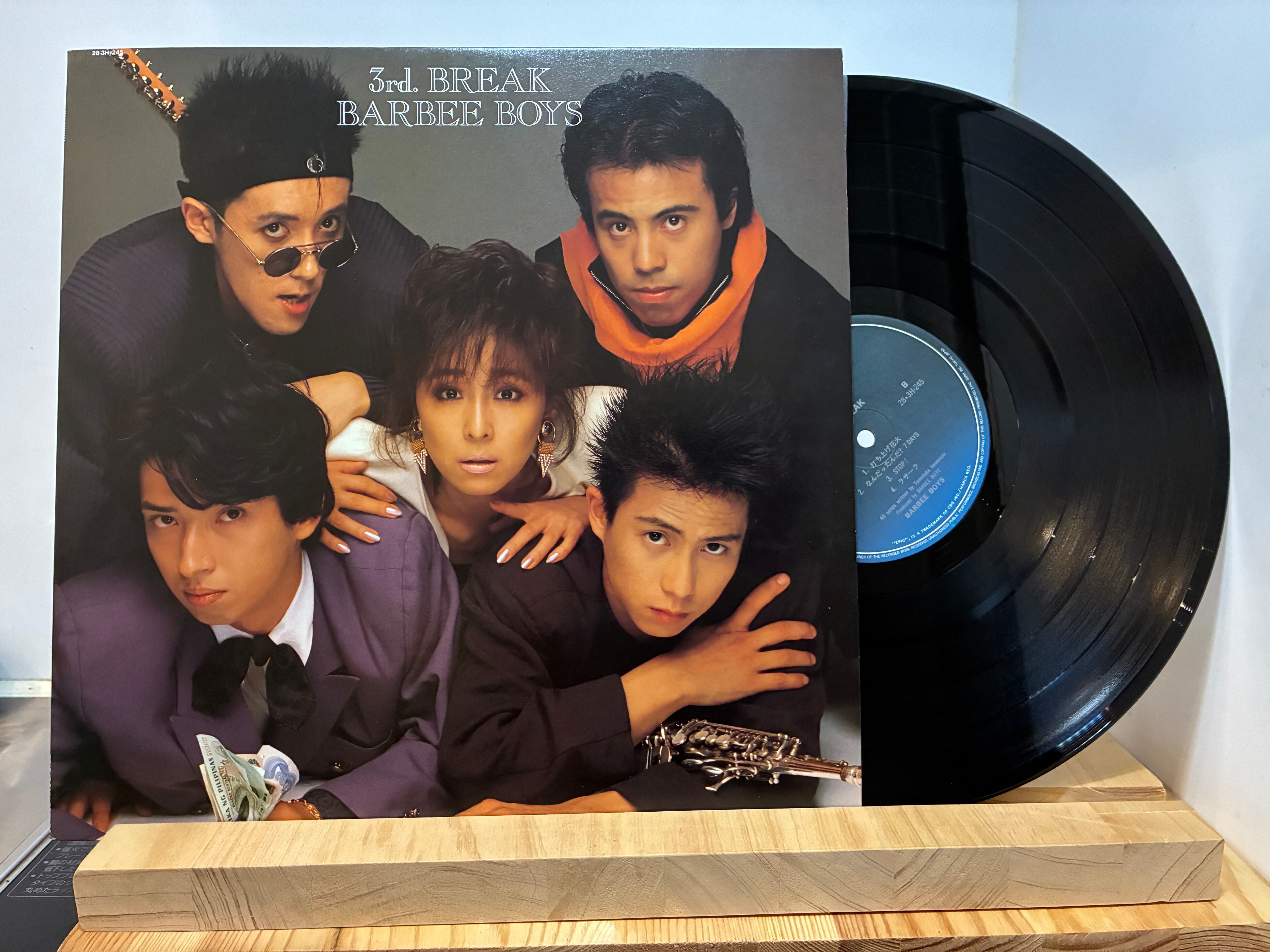 sixteen records (シックスティーンレコード)