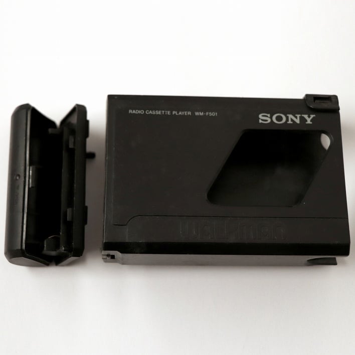 SONY・ソニー・WALKMAN・ウォークマン・WM-F501・ケース付・No.190223