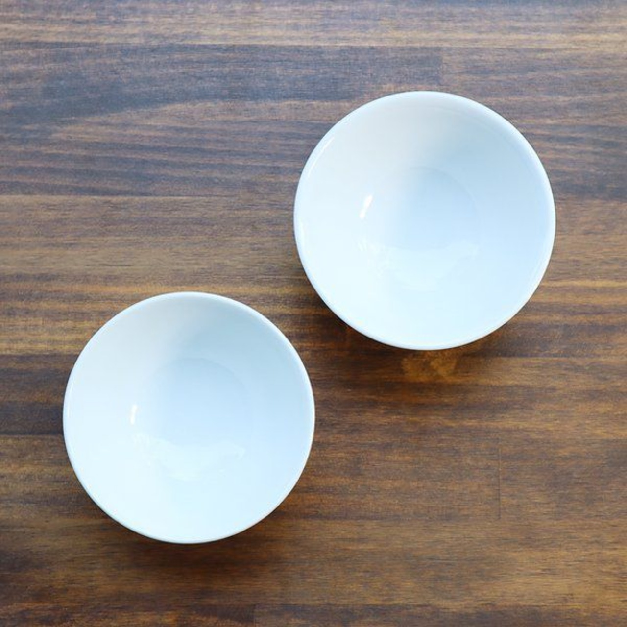 有田焼　花染付錦濃芙蓉　お茶碗　（緑・赤） 9-158