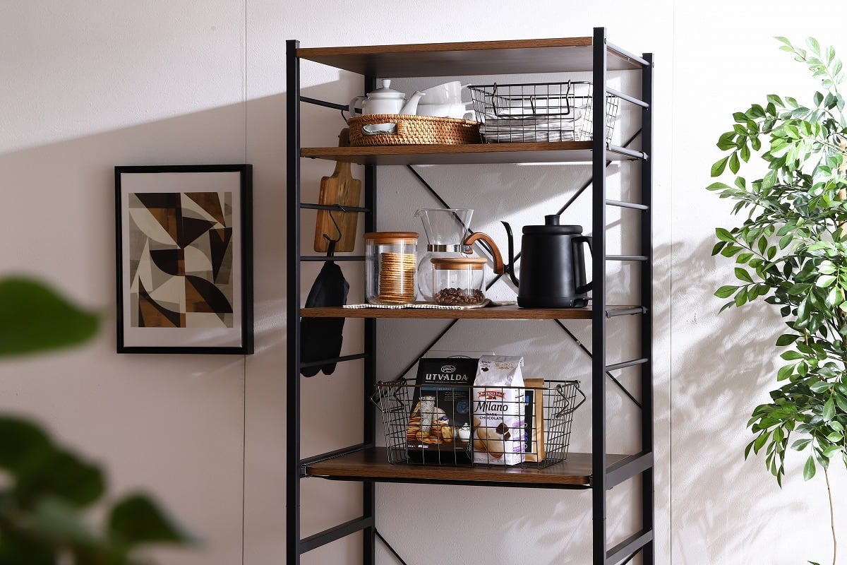 ゴミ箱を設置することで発生してしまう上部のデッドスペースを有効的に