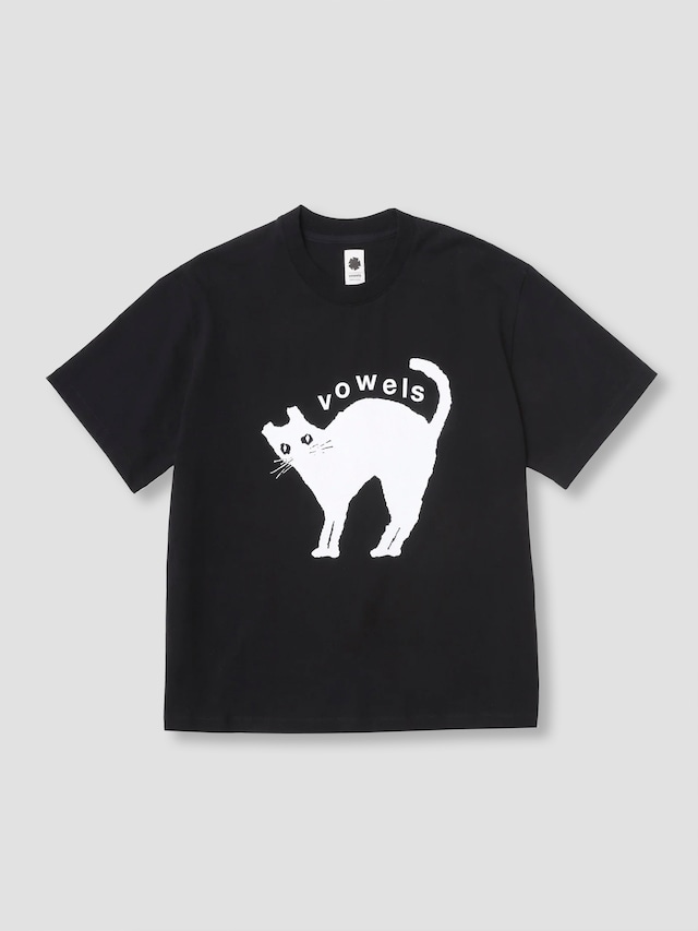 VOWELS KITTY TEE BLACK VO-26SS-T005