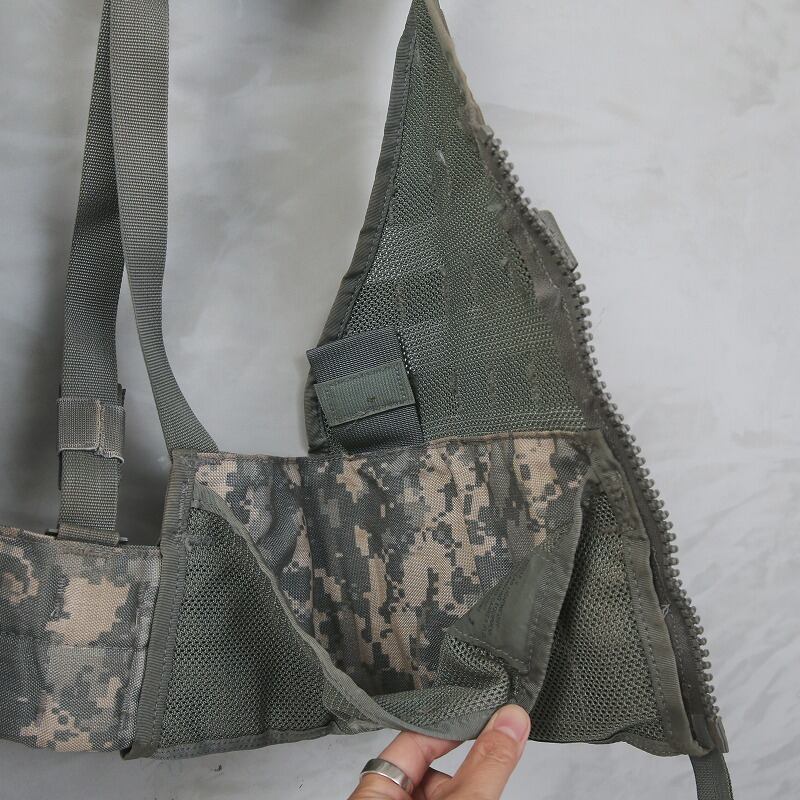 米軍実物 米軍放出品 FLC ロードキャリア ARMY UCP ACU ベスト 実物 USED 米軍 MOLLEⅡ FLCベスト ACU【00857】 | WAIPER BASE店