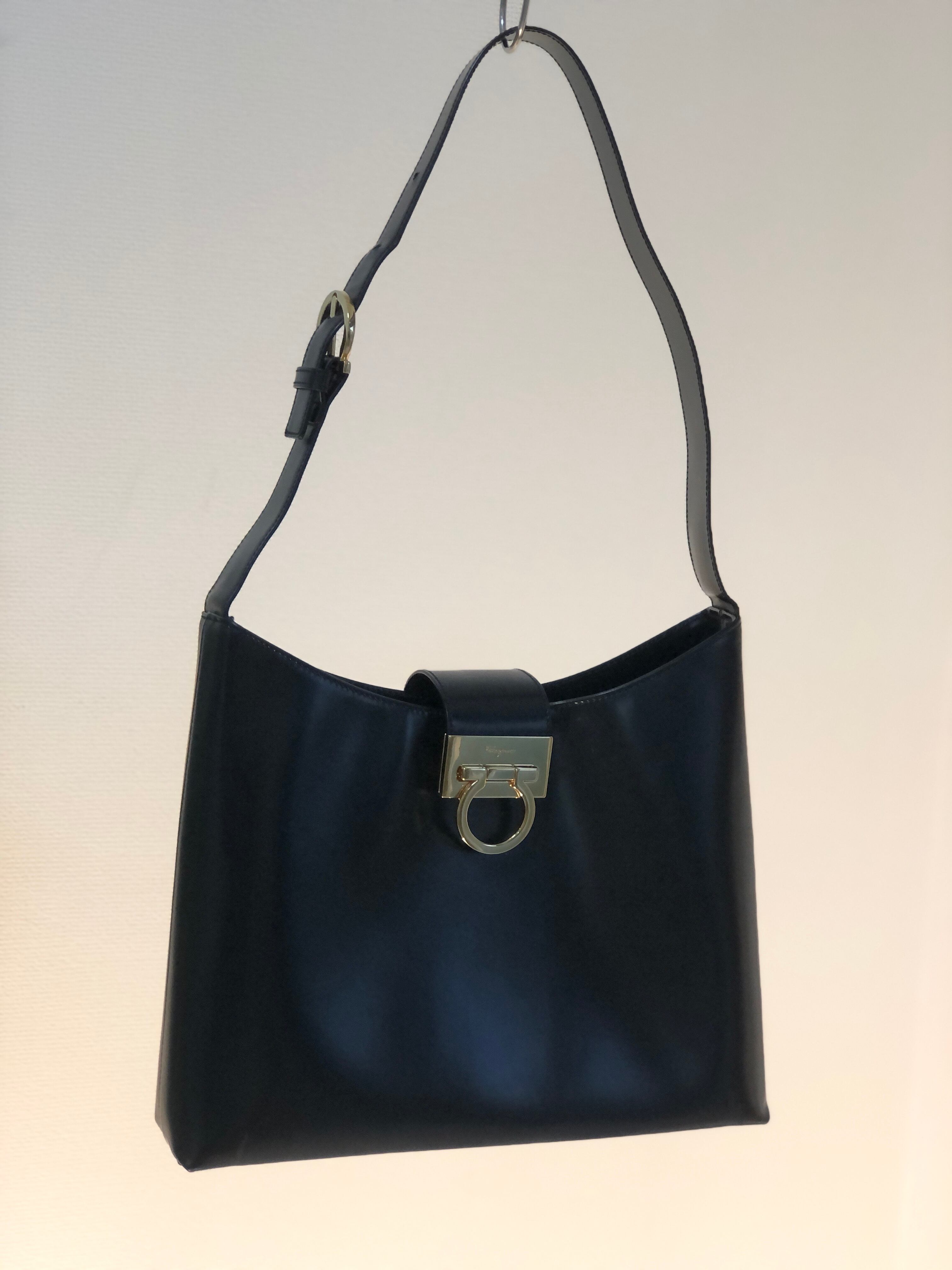 日本直送 名牌中古包 】Salvatore Ferragamo フェラガモ ガンチーニ 