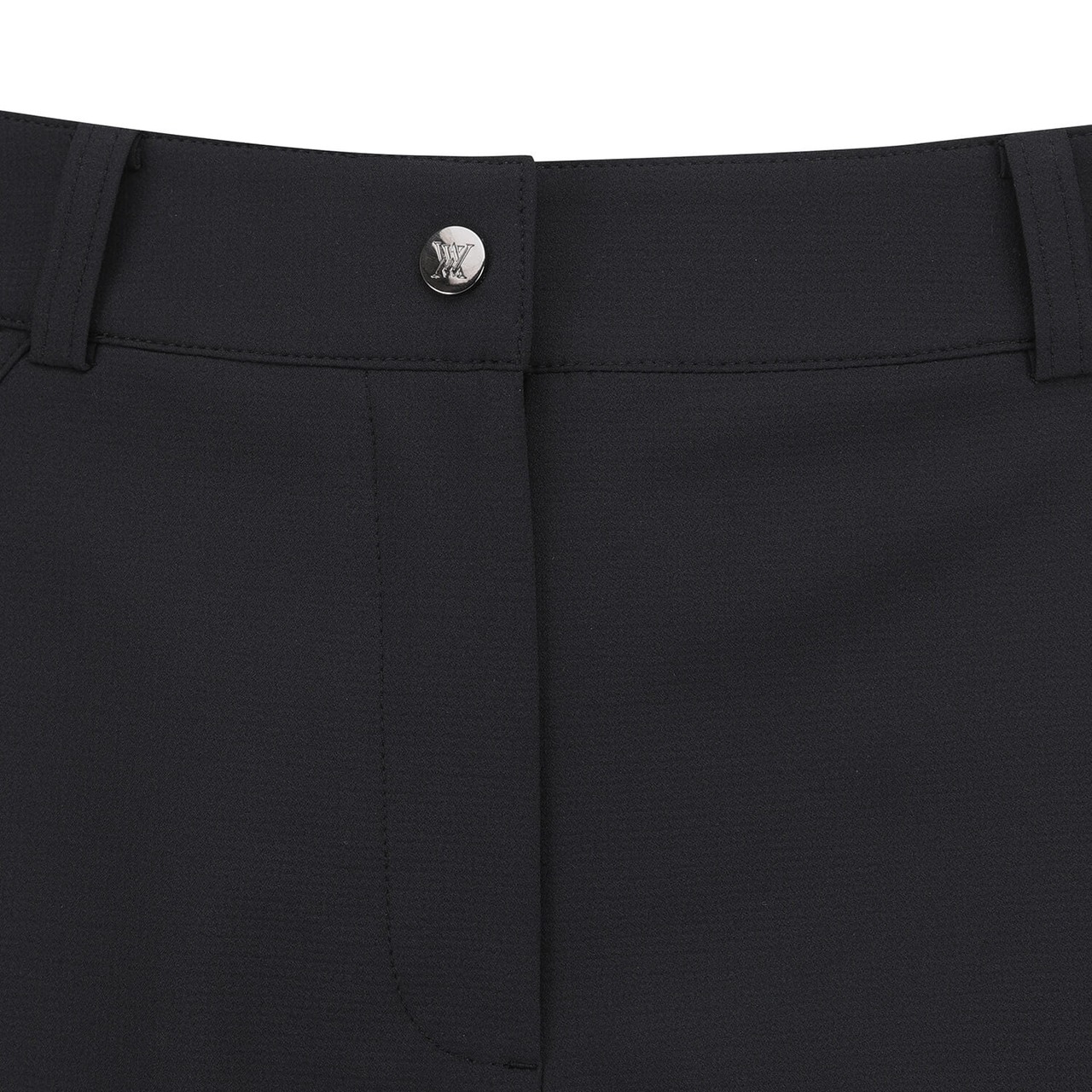 WOMEN SM ESSENTIAL HALF PANTS