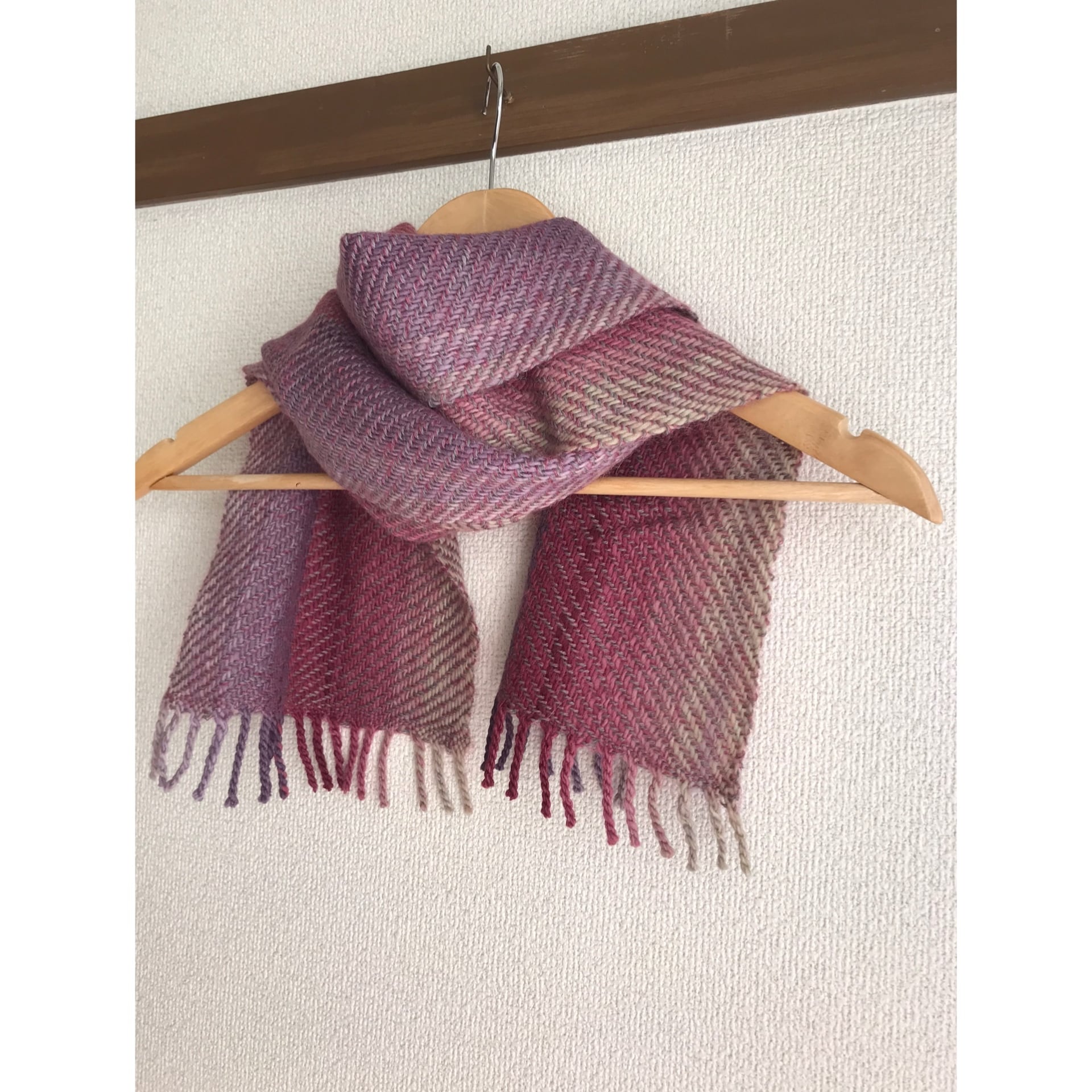 手織り ウールマフラー グラデーション紫ピンク | コトノアトリエ