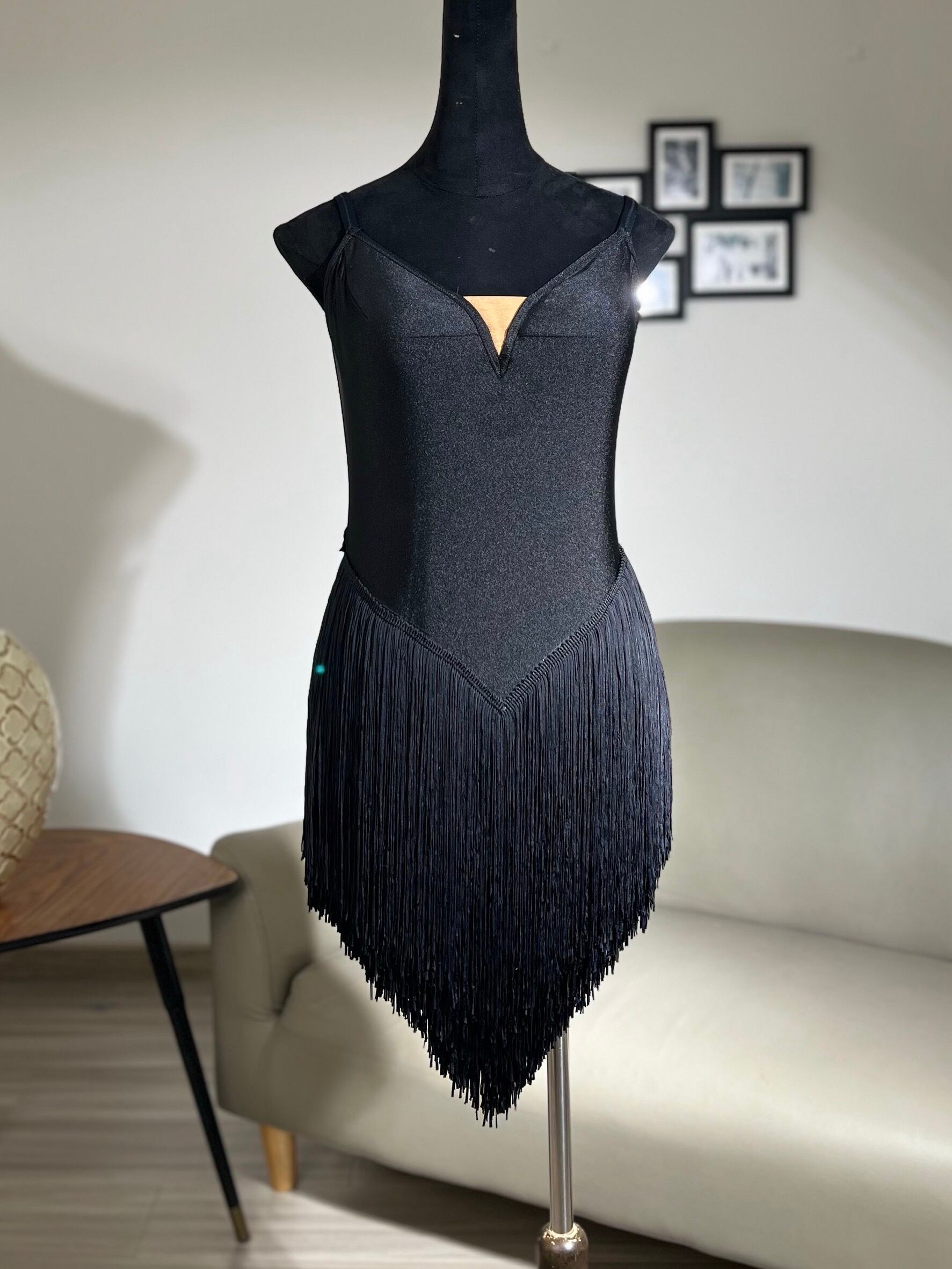 DRESSES | 社交ダンスウェアSTUNNINGDANCEWEAR