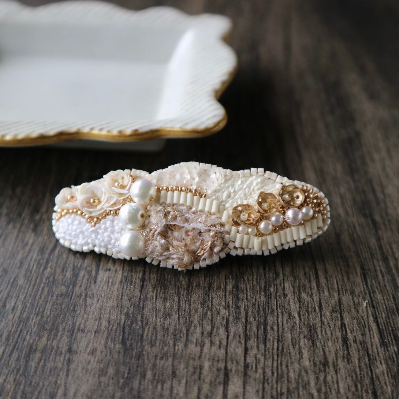 刺繍ヘアピン | ito.iro.katachi