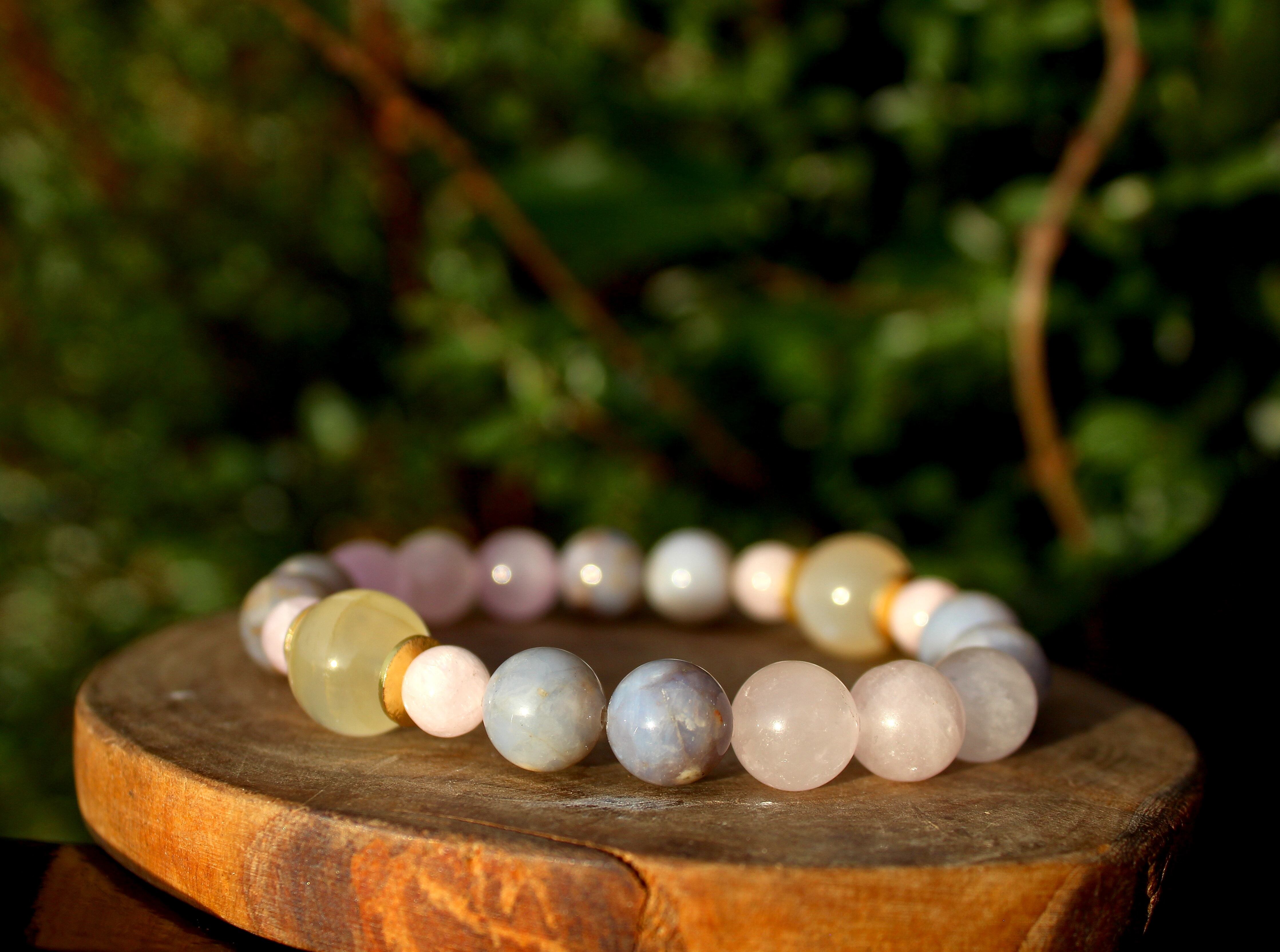 ナチュラルレアブルーローズクォーツ 愛情、思いやり、穏やかな癒し