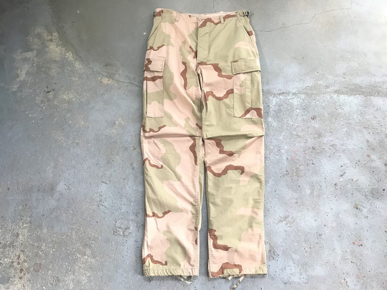 90s U.S.military surplus products desert camo cargo pants