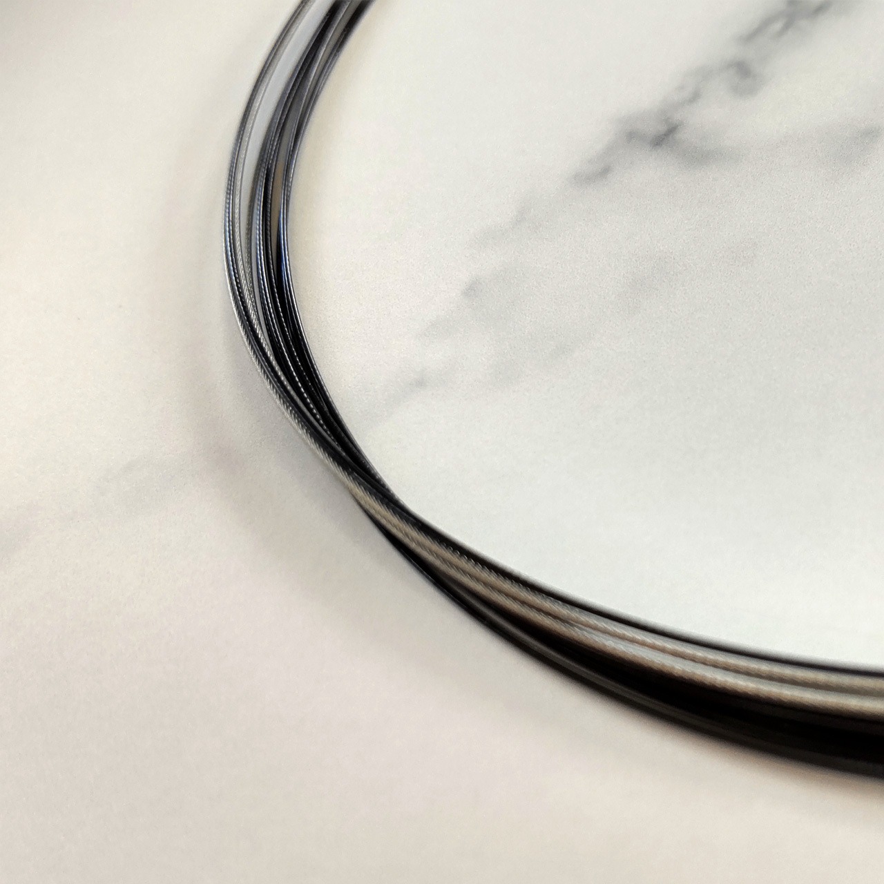 「凛とした雰囲気を」アコヤ真珠ネックレス（はずしてブローチとしても使用できます）