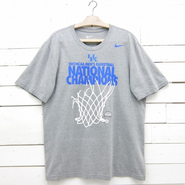 NIKE ナイキ STANDARD FIT BASKETBALL プリントTシャツ グレー メンズ XLサイズ