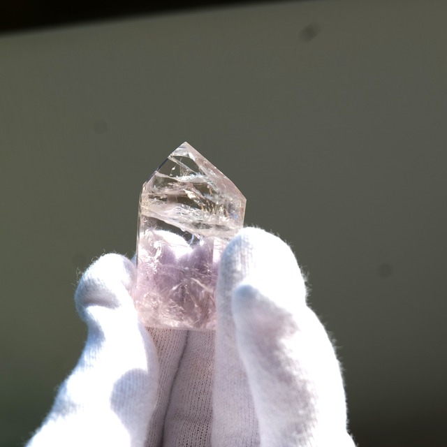 【魂の記憶を照らし、使命を目覚めさせる黄金の光】発光ゴールデンファントムアメシスト　ポリッシュポイント G6_1