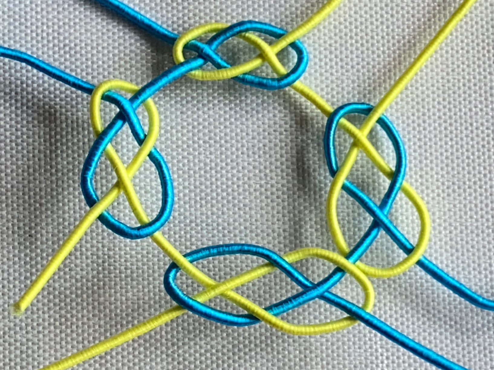 ＜PDF＞初めての人でも結べる水引抱きあわじ結び <PDF>How to tie mizuhiki DAKIAWAJI knot