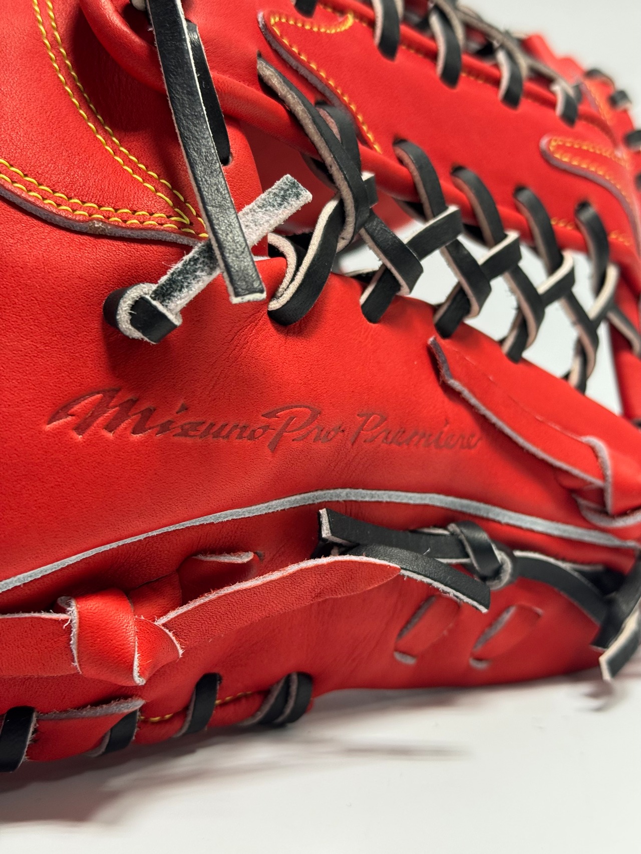 MIZUNO  PROｰミズノプロ　硬式グラブ　Premiere series 右投げ用　L・ヌートバー選手モデル　ラディッシュ×ブラック・画像8