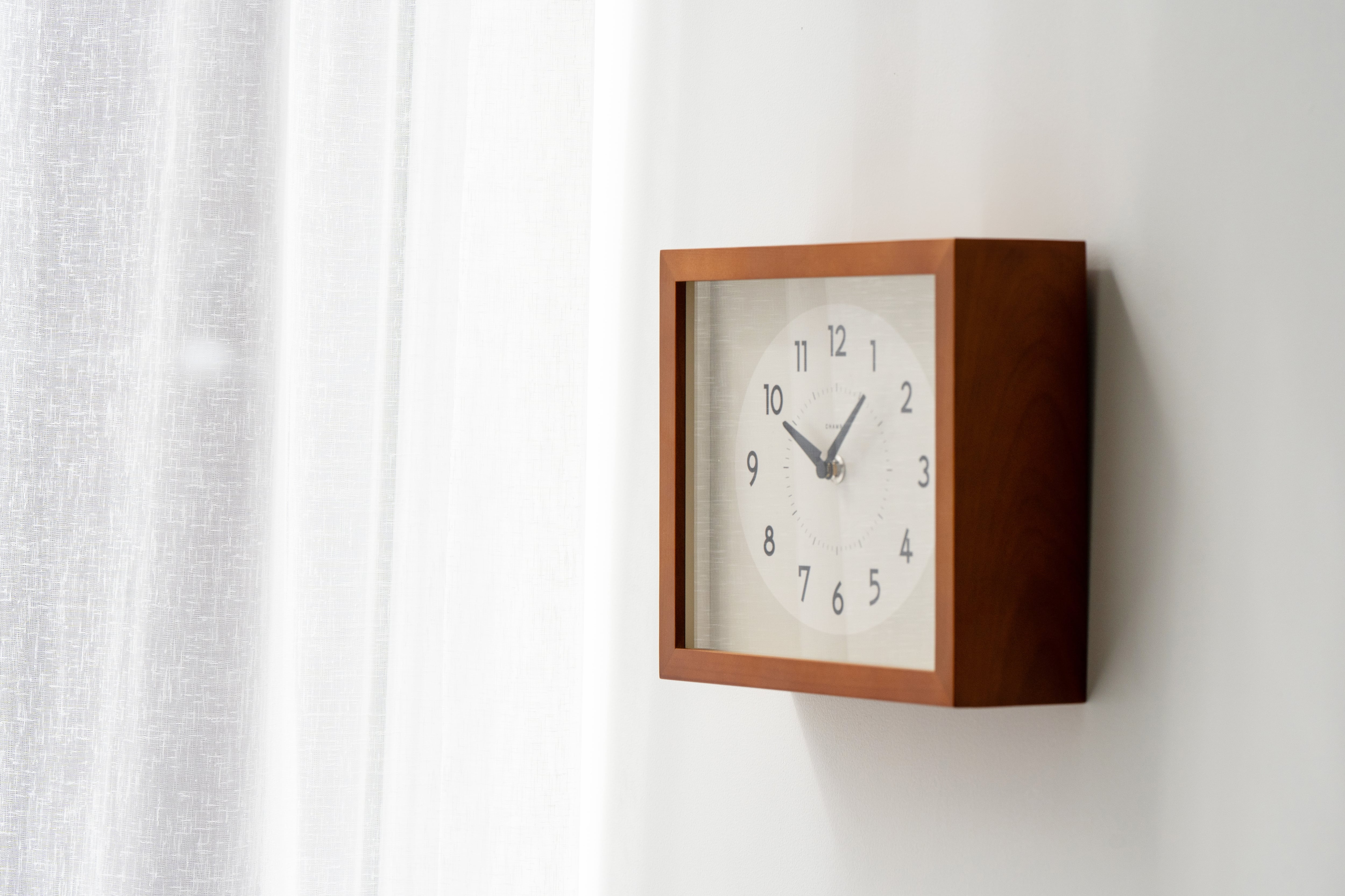 ひのきの掛け時計 CAFE BROWN | シャンブル【CHAMBRE】byインターゼロ