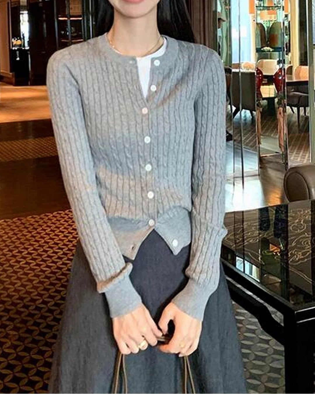 ラウンドネックフィットカーディガン A24484