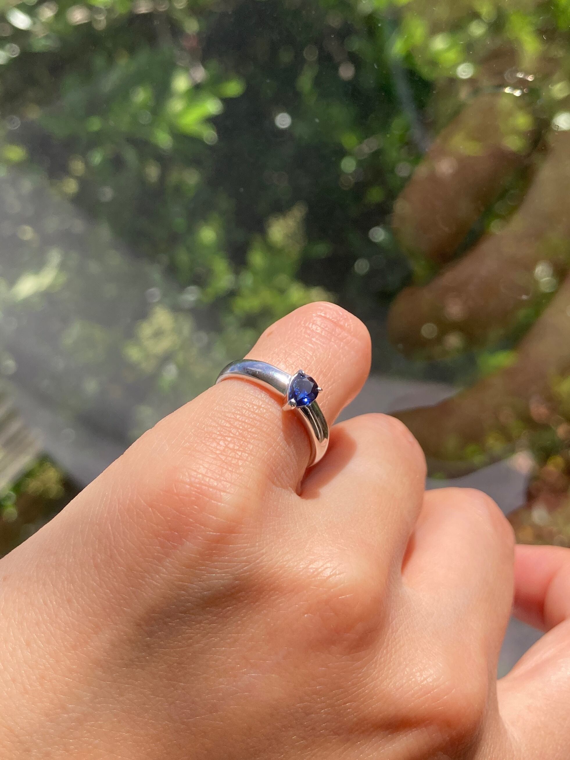 サファイアシルバーリング サファイアリングKR5882 サファイア