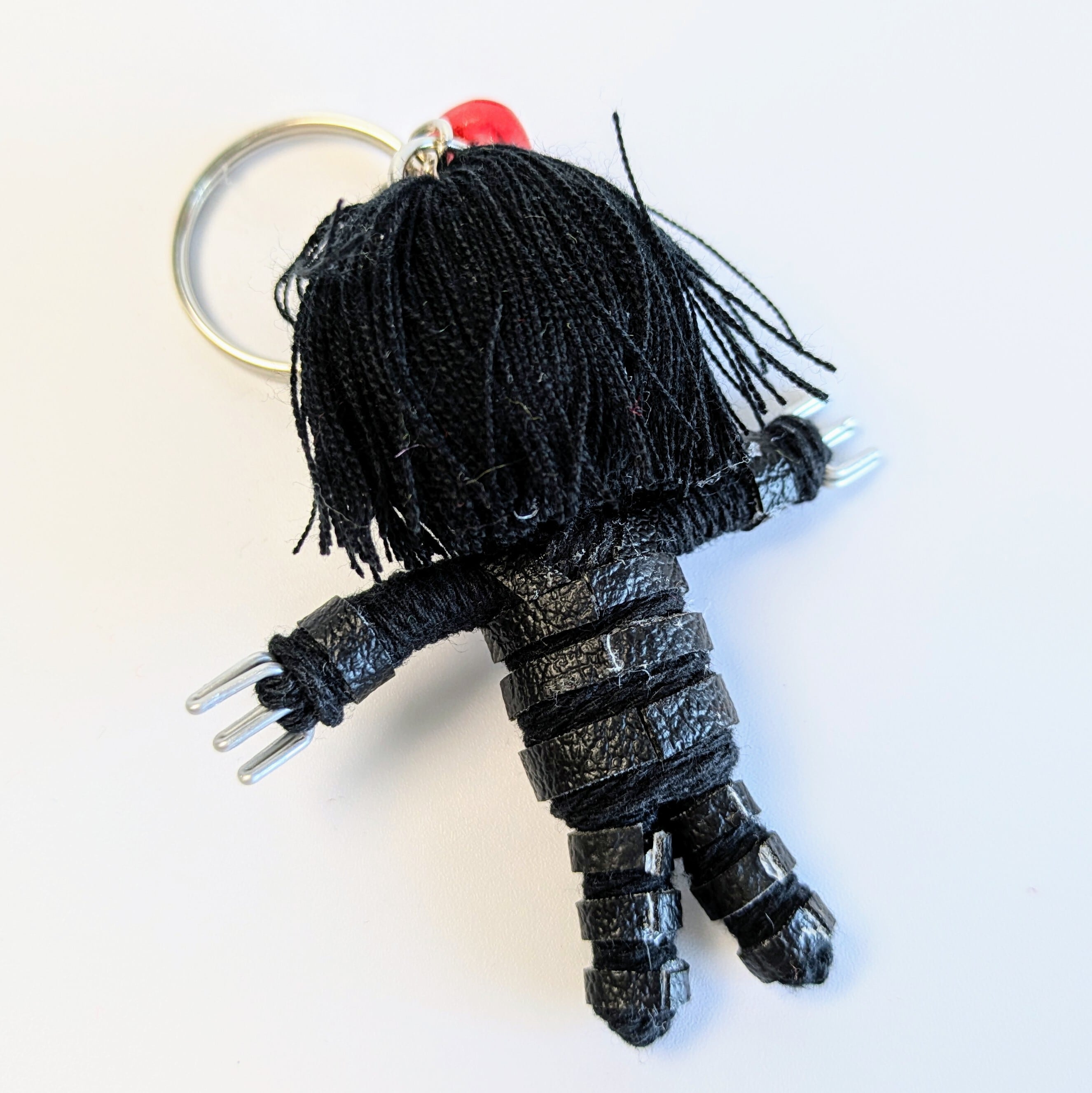 再入荷！【 Edward Scissorhands ( シザーハンズ )  】 Voodoo doll KeyHolder / ブードゥー人形 / 身代わり人形 /お守り人形  〚アメリカン雑貨 アメトイ〛