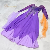 社交ダンス 衣装 スタンダードドレス ワンピース ドレス スタンダード 紫 フロート レース デモ 競技 ダンス パーティ 発表会 パープル系 エレガント 上品 おしゃれ フェミニン ステージ衣装 パーティー用 ダンスパフォーマンス