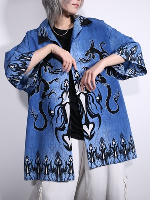 "龍×炎" tribal motif symmetry design over silhouette s/s shirt