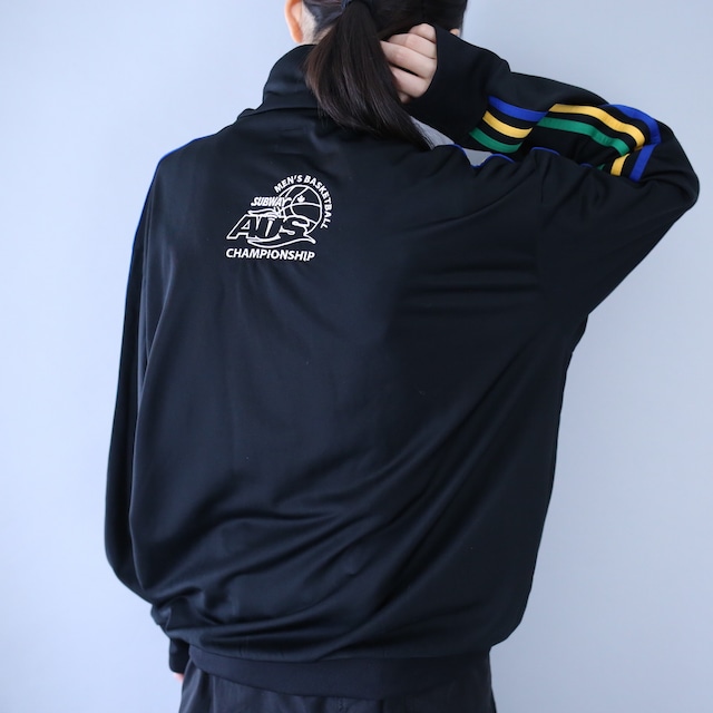 "adidas" 3-color logo mark and sleeve line track jacket