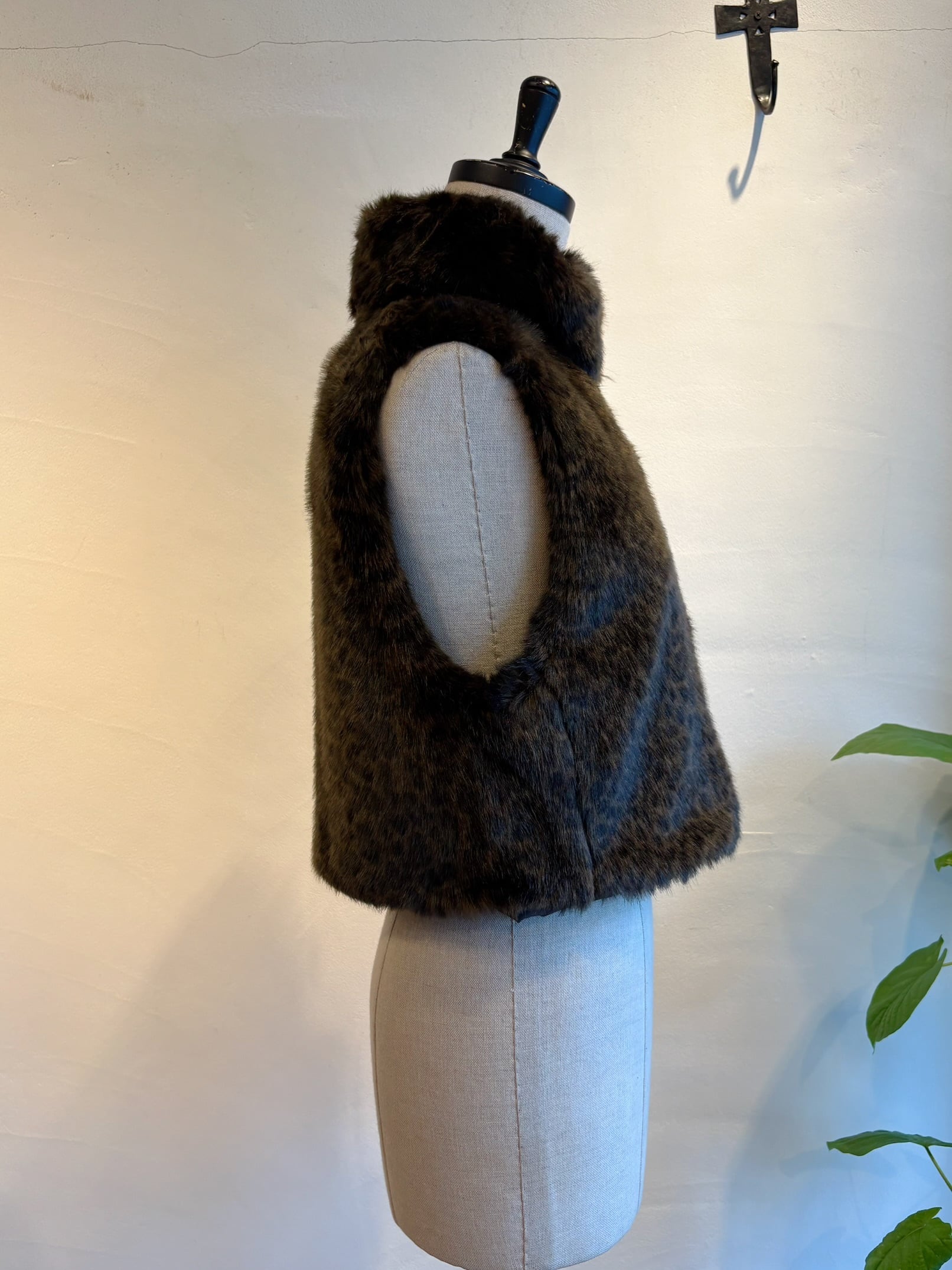 【お値下げしました】売り切れ　TICCA レオパードファー ベスト TICCA / レオパードファーベスト | anouk