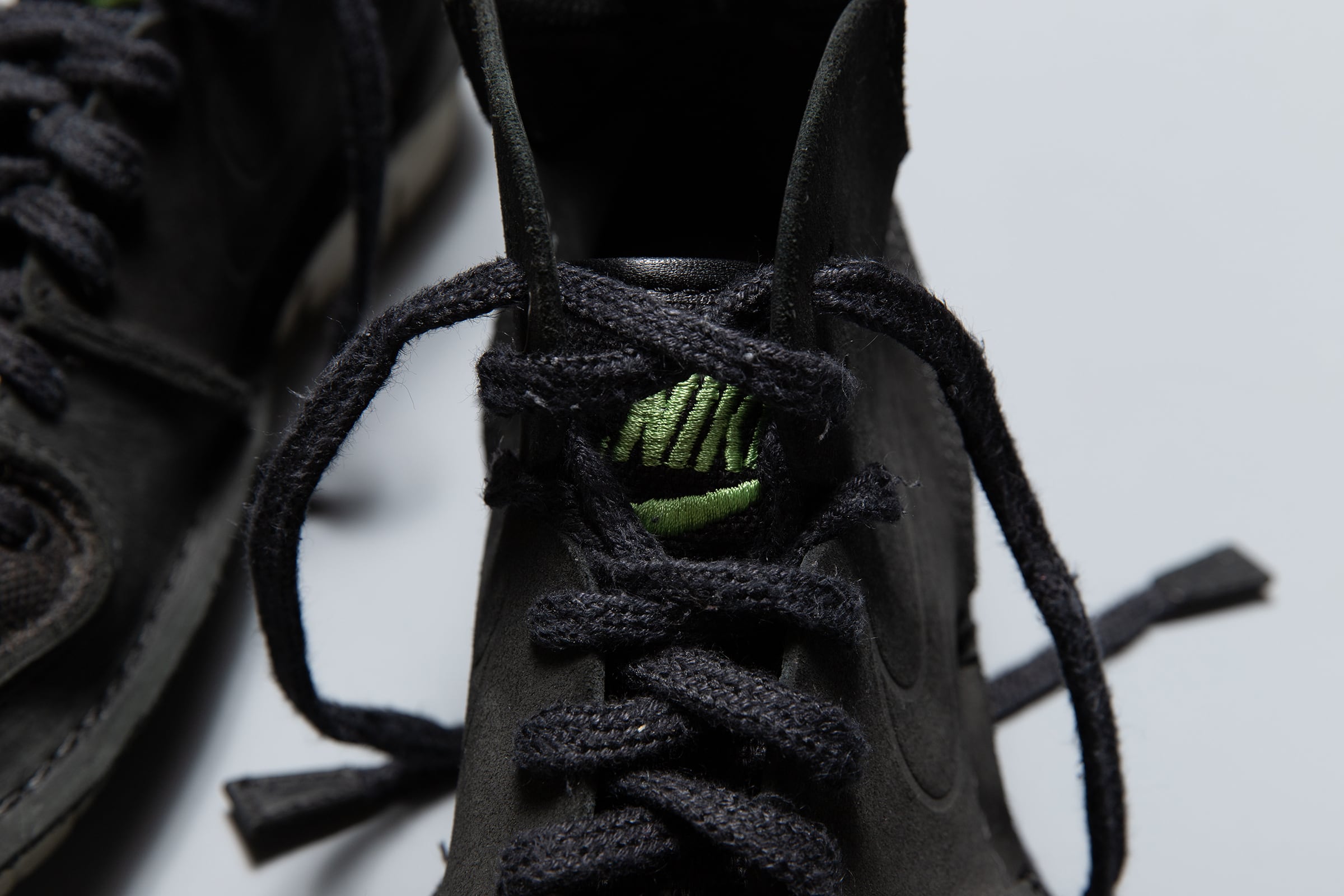 NIKE CONSIDERED BB MID | PLAYGROUND | スニーカーショップ