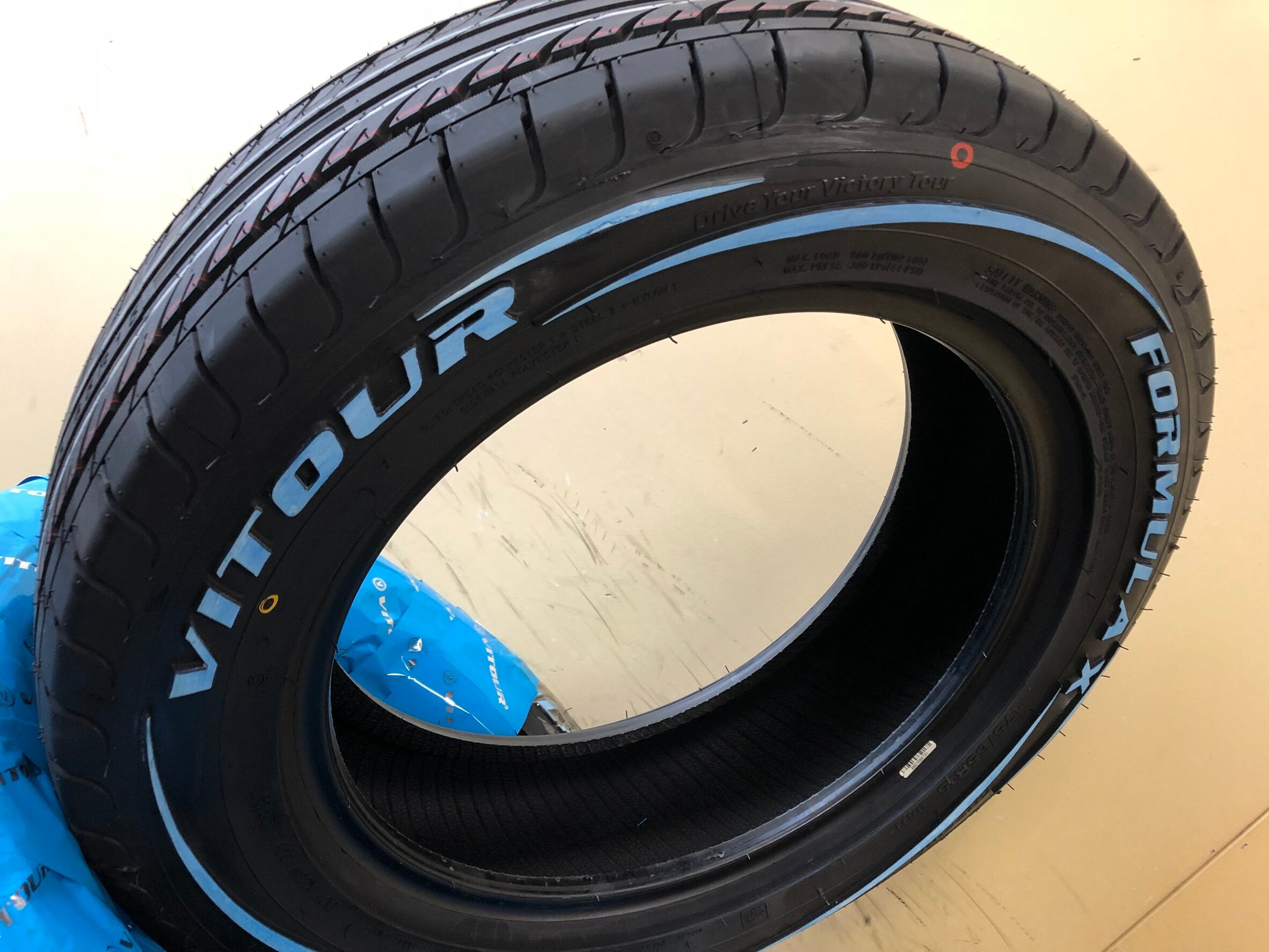 265/50R15・295/50R15 ホワイトレター タイヤ 4本 送料無料！