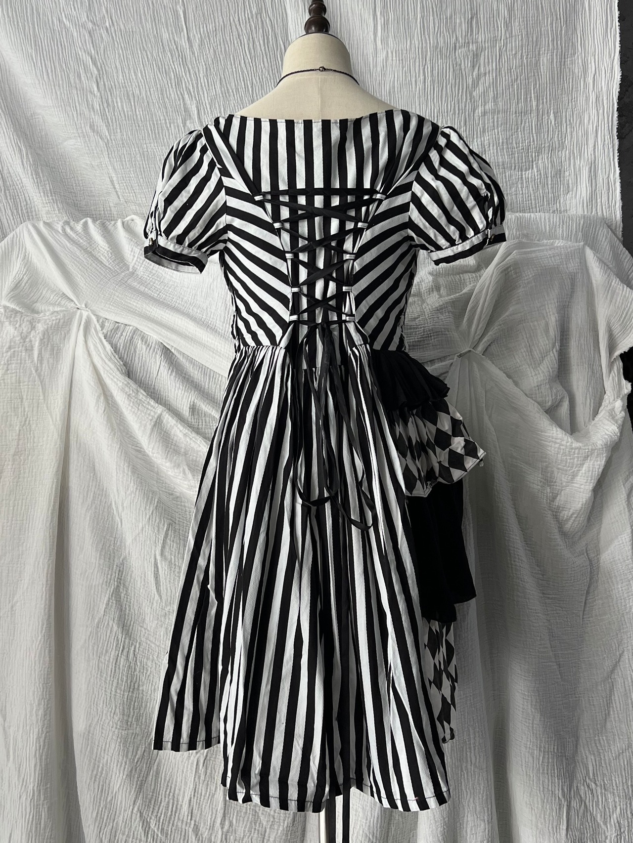 "unknown" Stripe Dark Lolita Dress