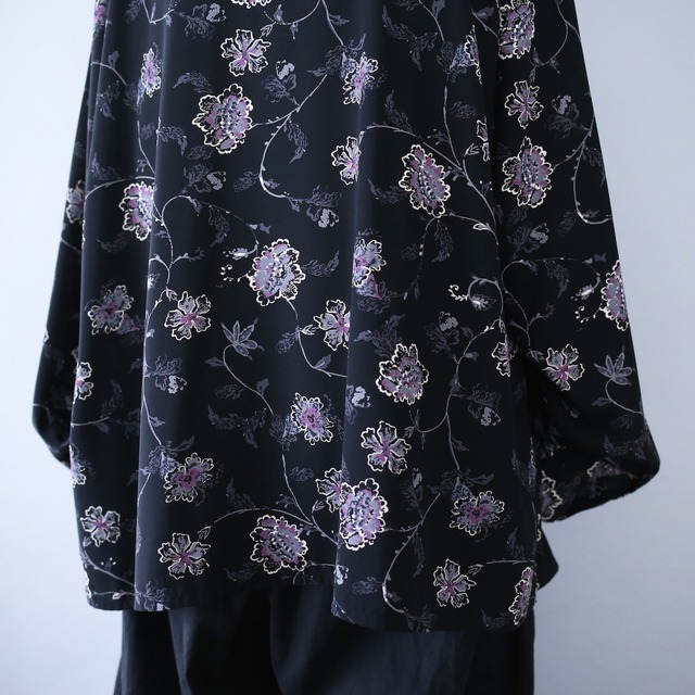 flower art pattern over wide silhouette open collar shirt