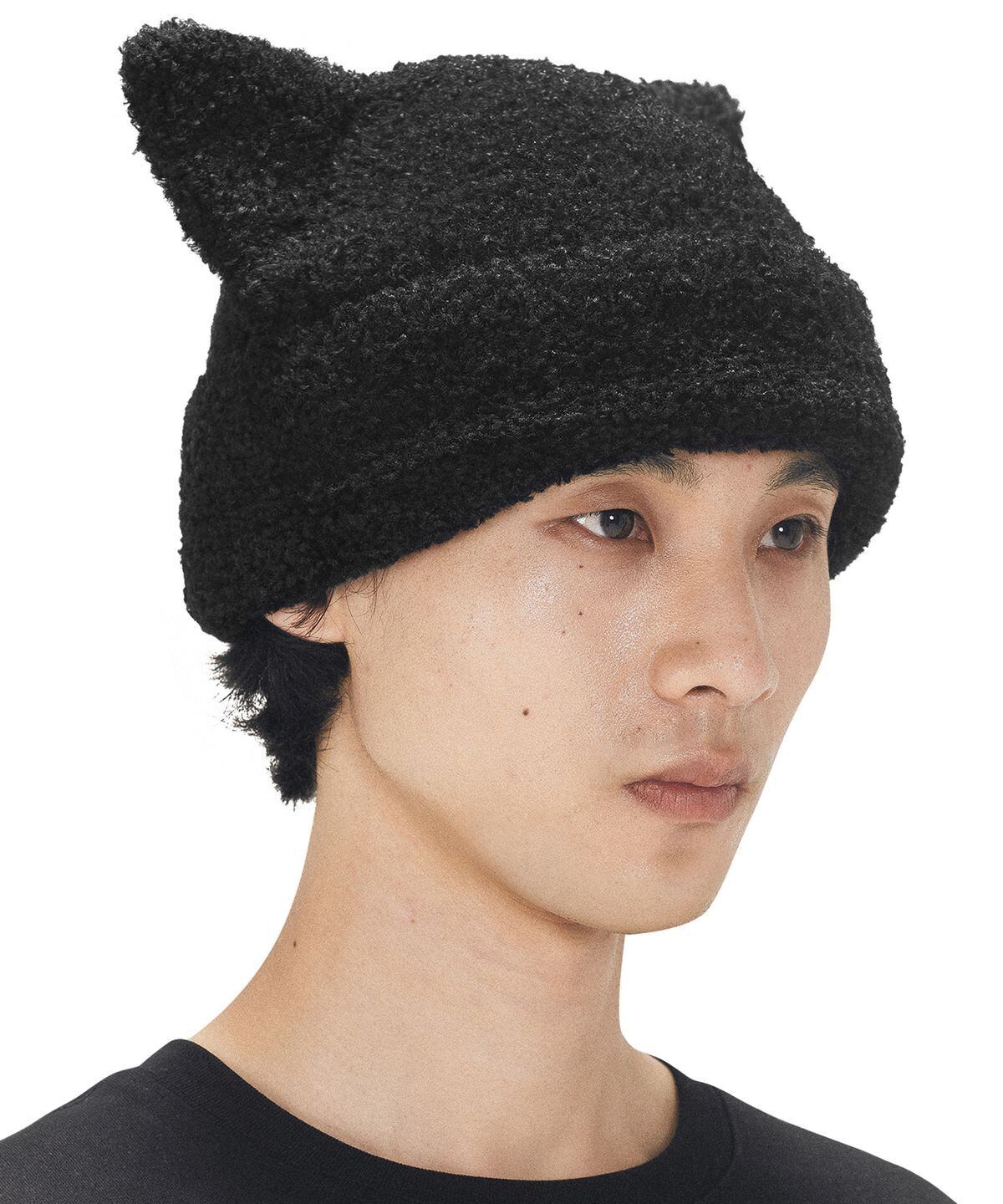 ☆SEVENTEEN ジョシュア 着用！！【OY】BOUCLE EARS BEANIE - BLACK