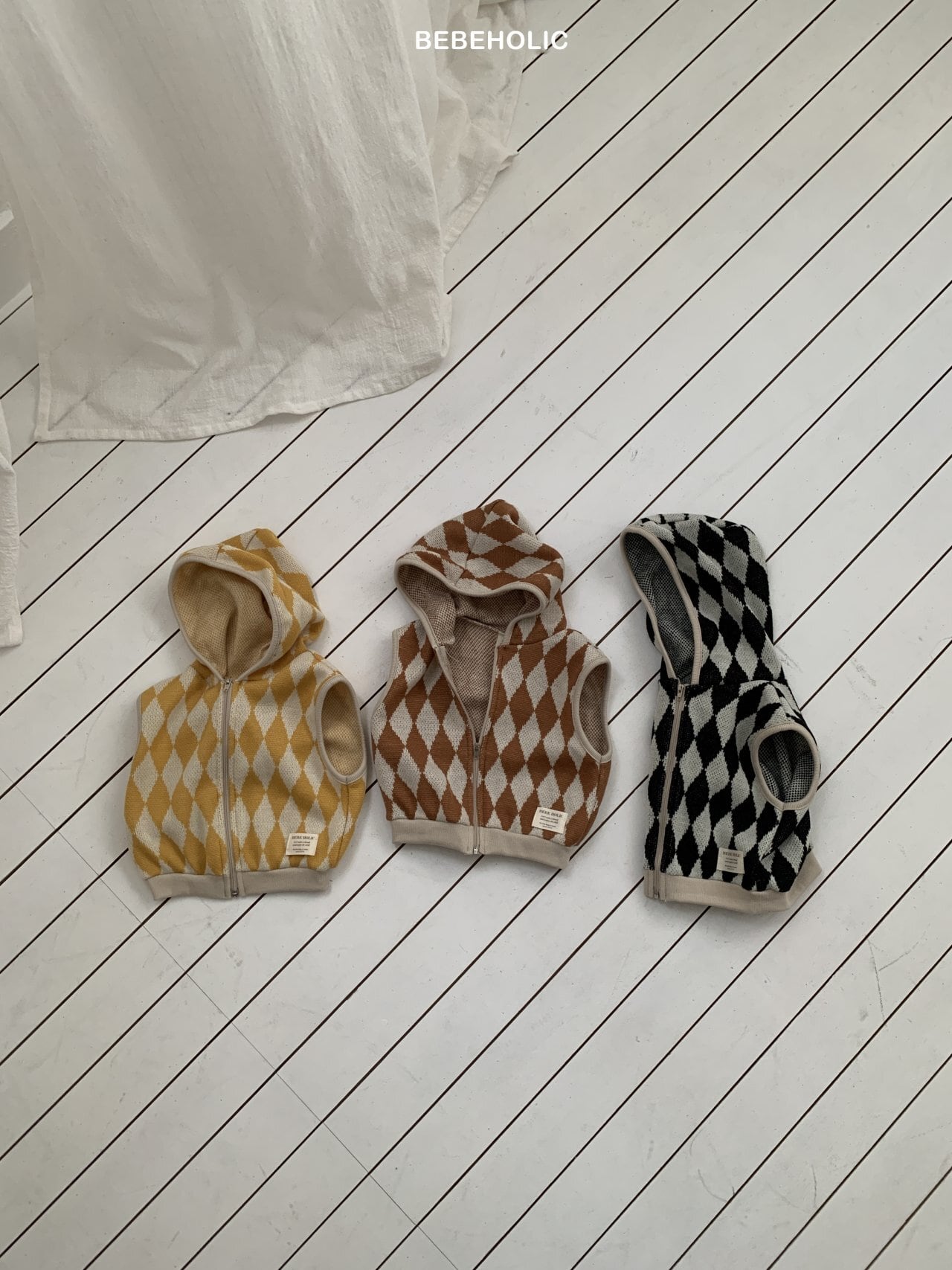 diamond hood vest【bebeholic】※2月下旬〜3月上旬発送予定
