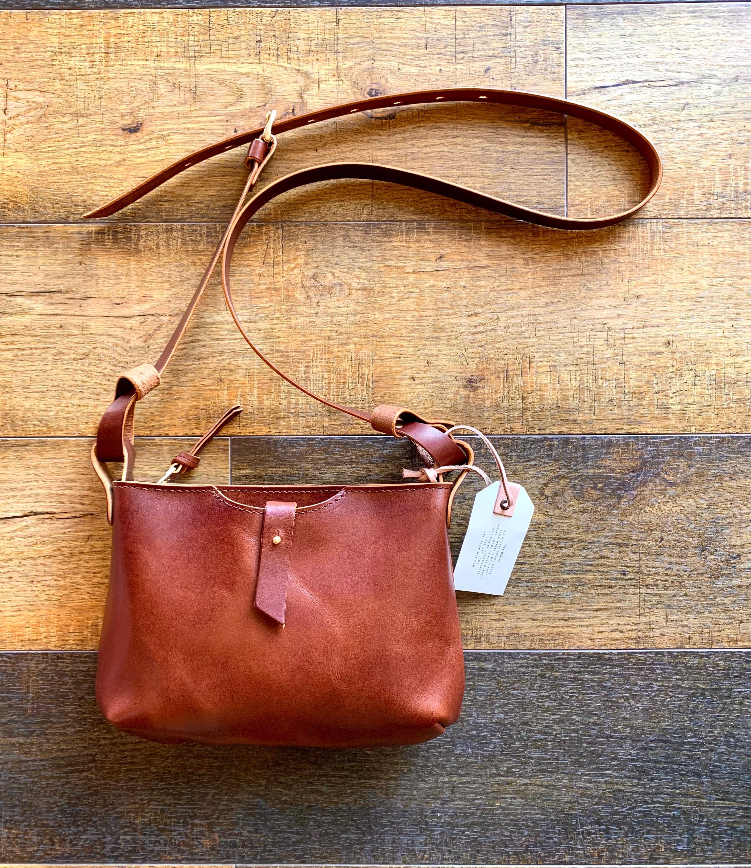 SLOW & CO herbie latch shoulder bag 革バッグ ショルダーバッグ